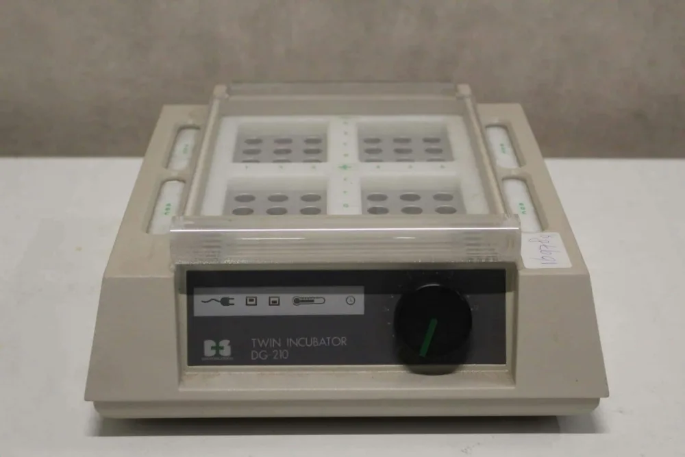 Diagnostic Grifols Twin Incubator DG-210 Verwarmingsblok