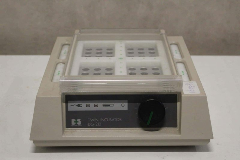 Diagnostic Grifols Twin Incubator DG-210 Verwarmingsblok