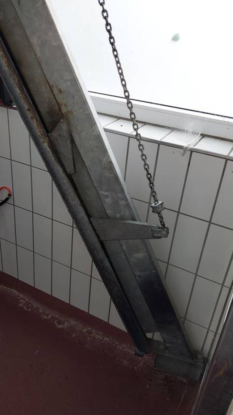 Bleeding elevator (lift)