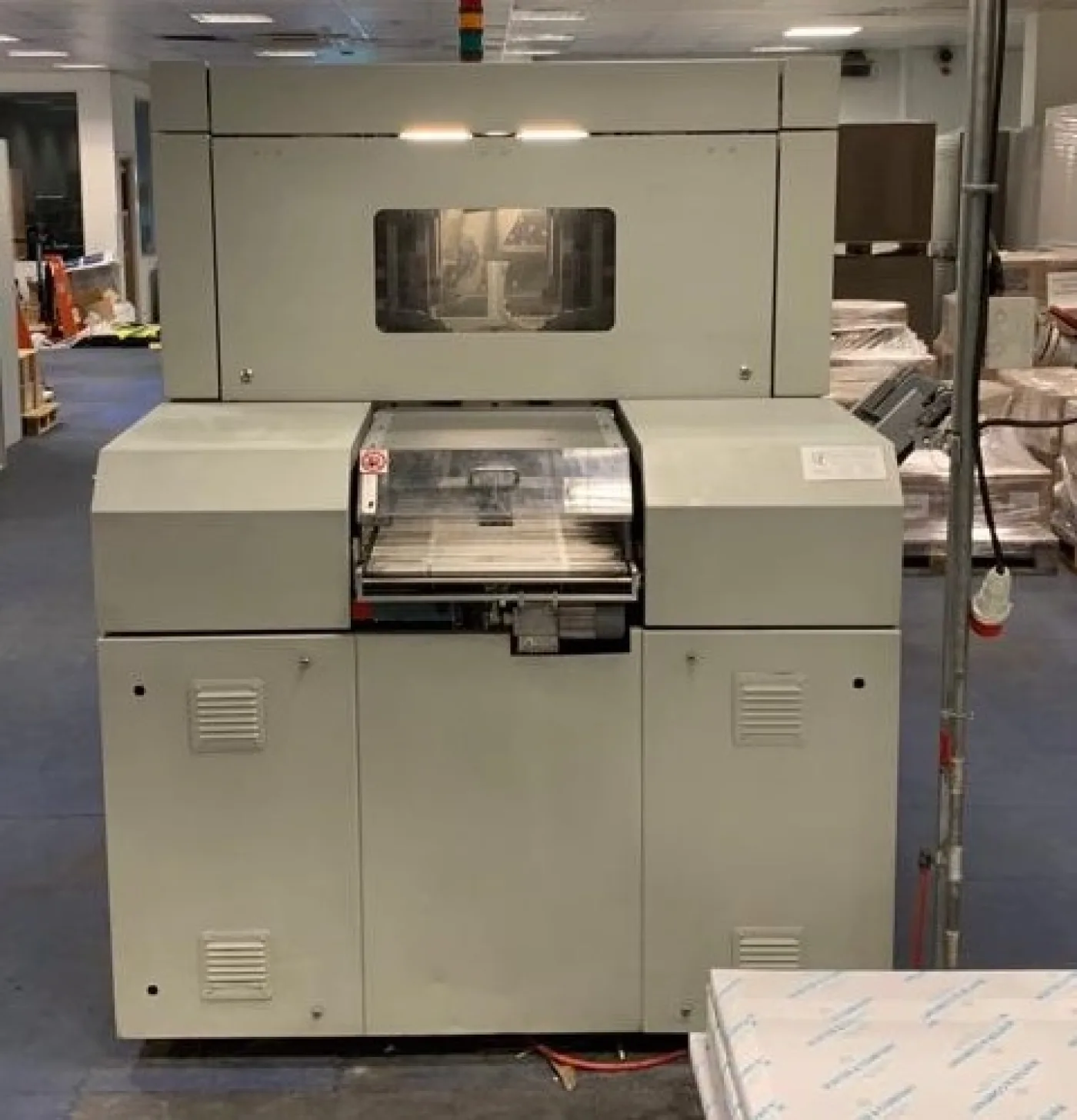 Tecnau VT 800 three knife trimmer - 4