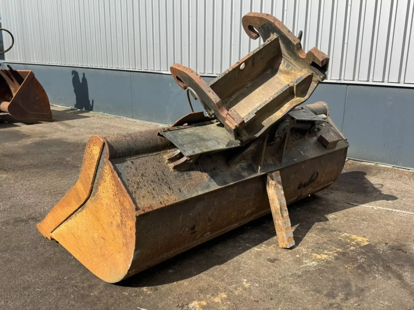 Tilting Bucket CW45 27-42 tons excavator - 7
