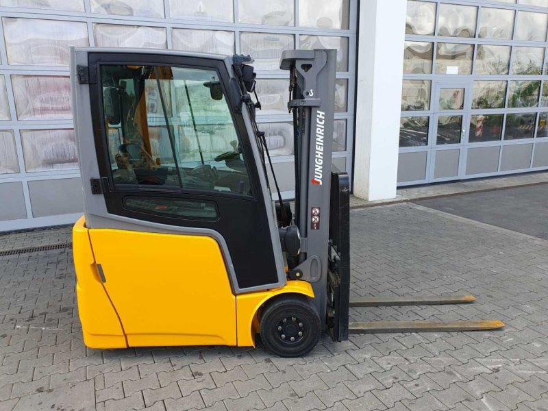 Jungheinrich EFG 215 / Triplex: 4.25m! / SS / 2.472h! / 2020