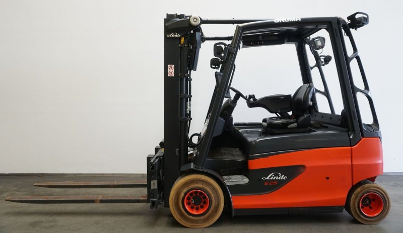 Frontstapler Linde E 25 L 387 (2017)