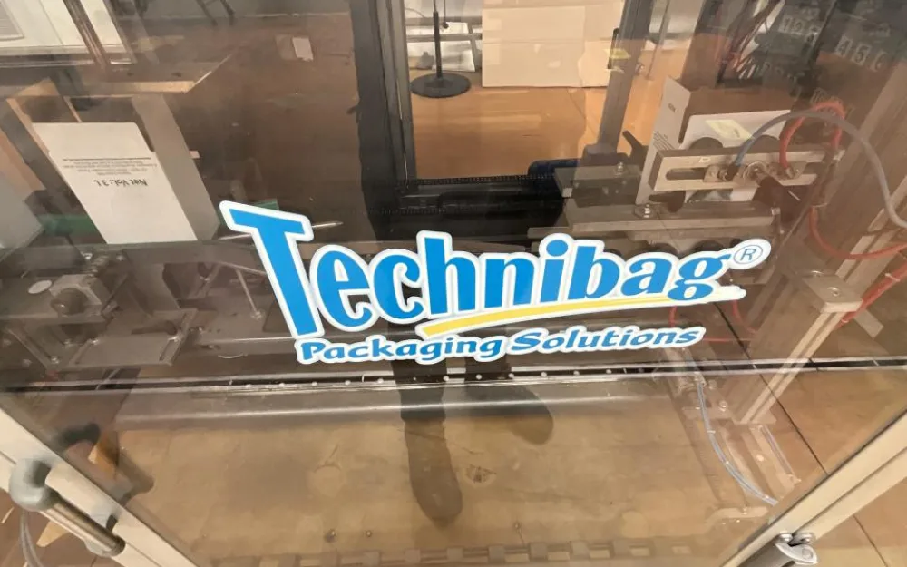 2013 Technibag Emballage Solutions Technibag Emballage Solutions Bag In Boîte Syrup Remplissage Machine - Line 7