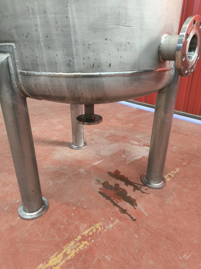STAINLESS STEEL TANK 750 LITERS