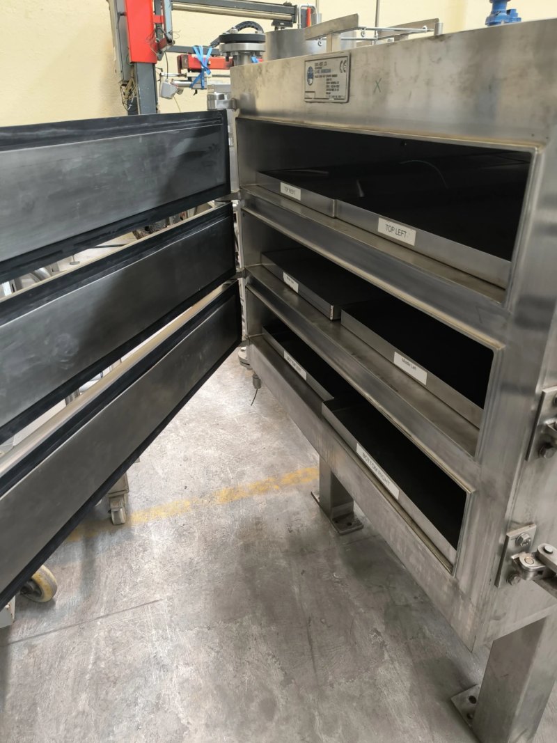 USED STAINLESS STEEL VACUUM TRAY DRYER 3 M2