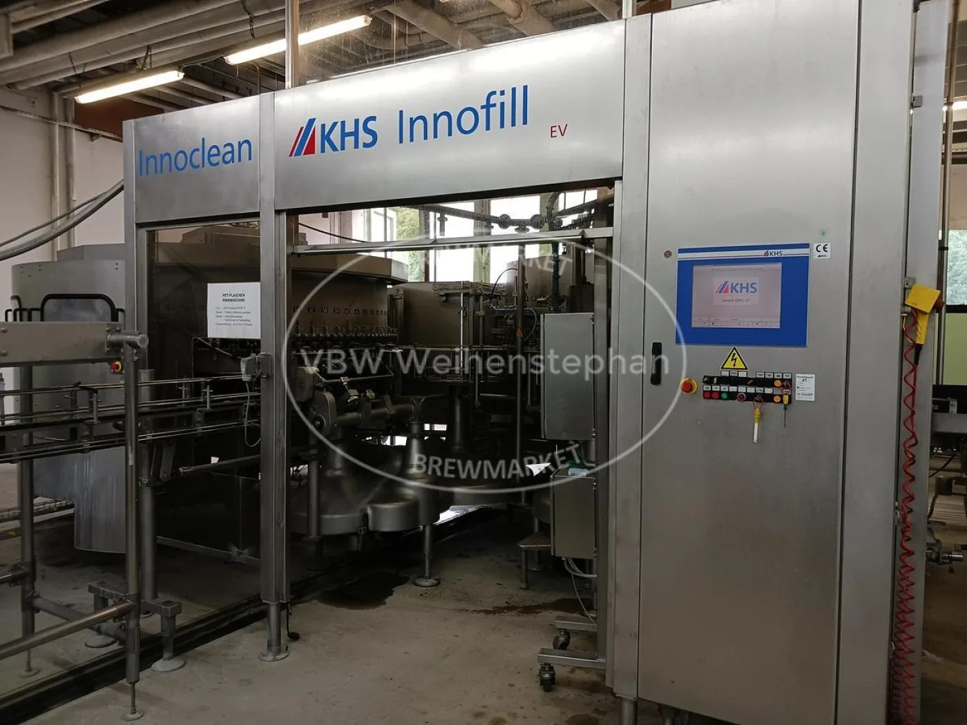 Rinsing, filling and sealing machine - 1