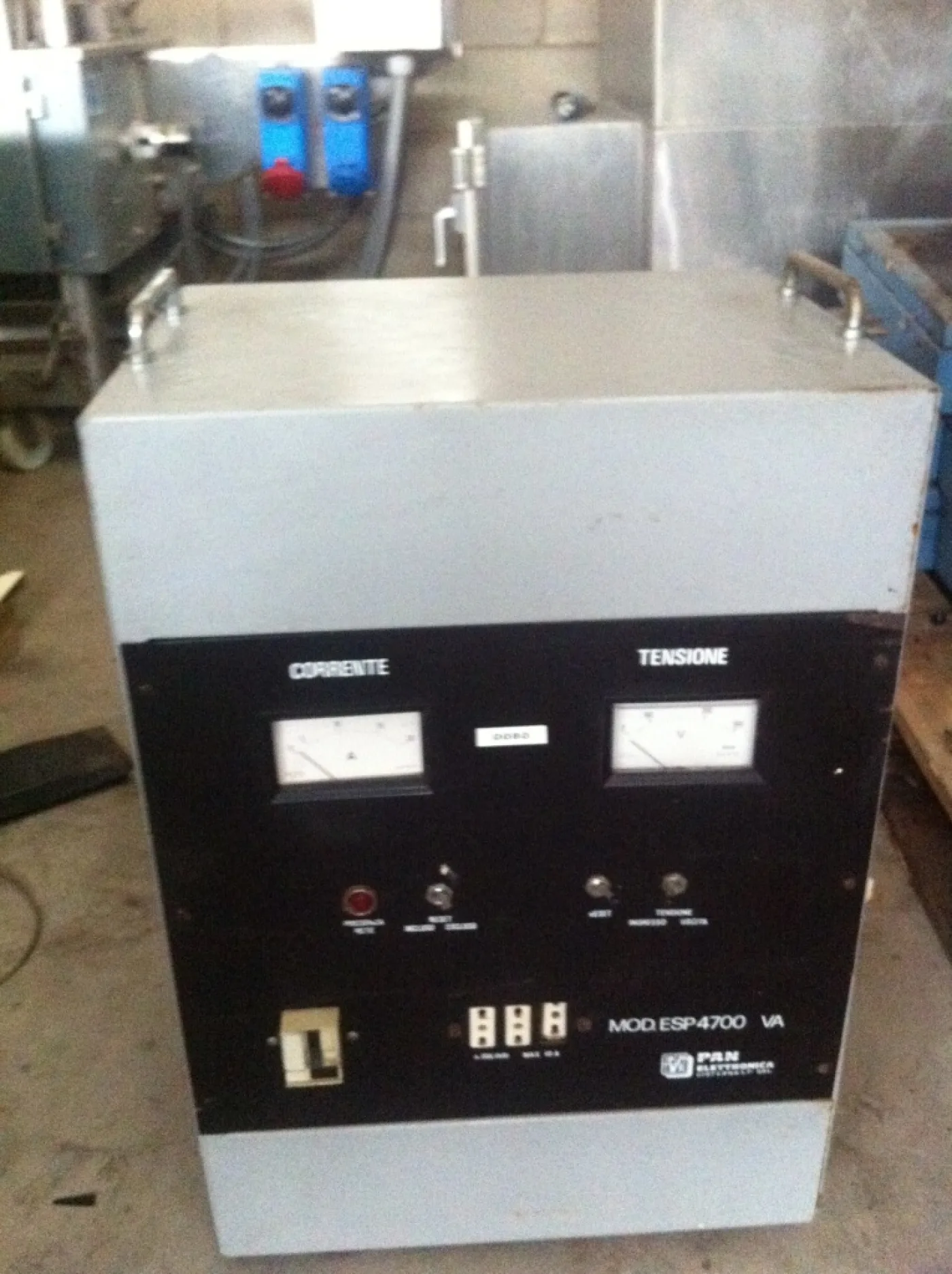 STABILIZZATORE DI TENSIONE C.A. PAN ELETTRONICA – MOD. ESP4700 VA - 4