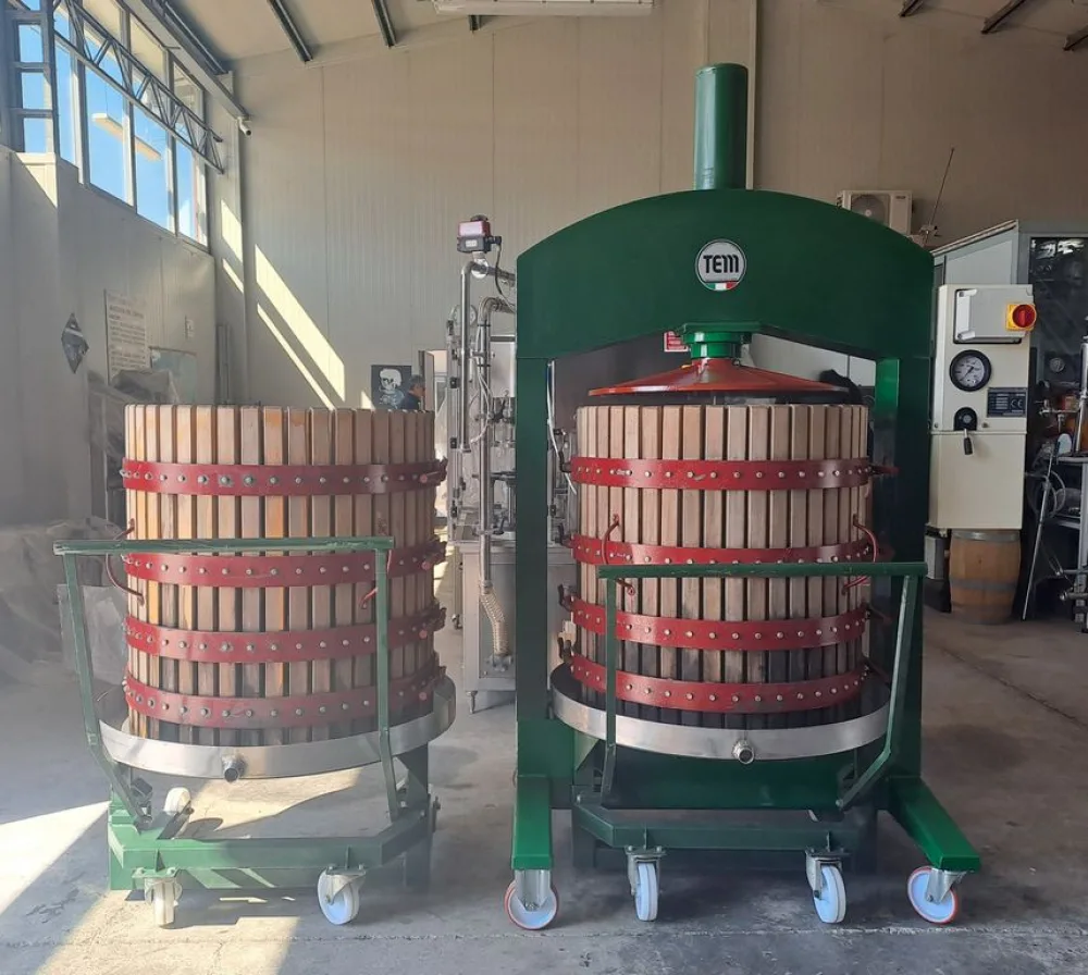 TEM HYDRAULIC PRESS, DIAMETER 80, TWO CAGES AND TWO TROLLEYS, SECOND HAND MACHINE