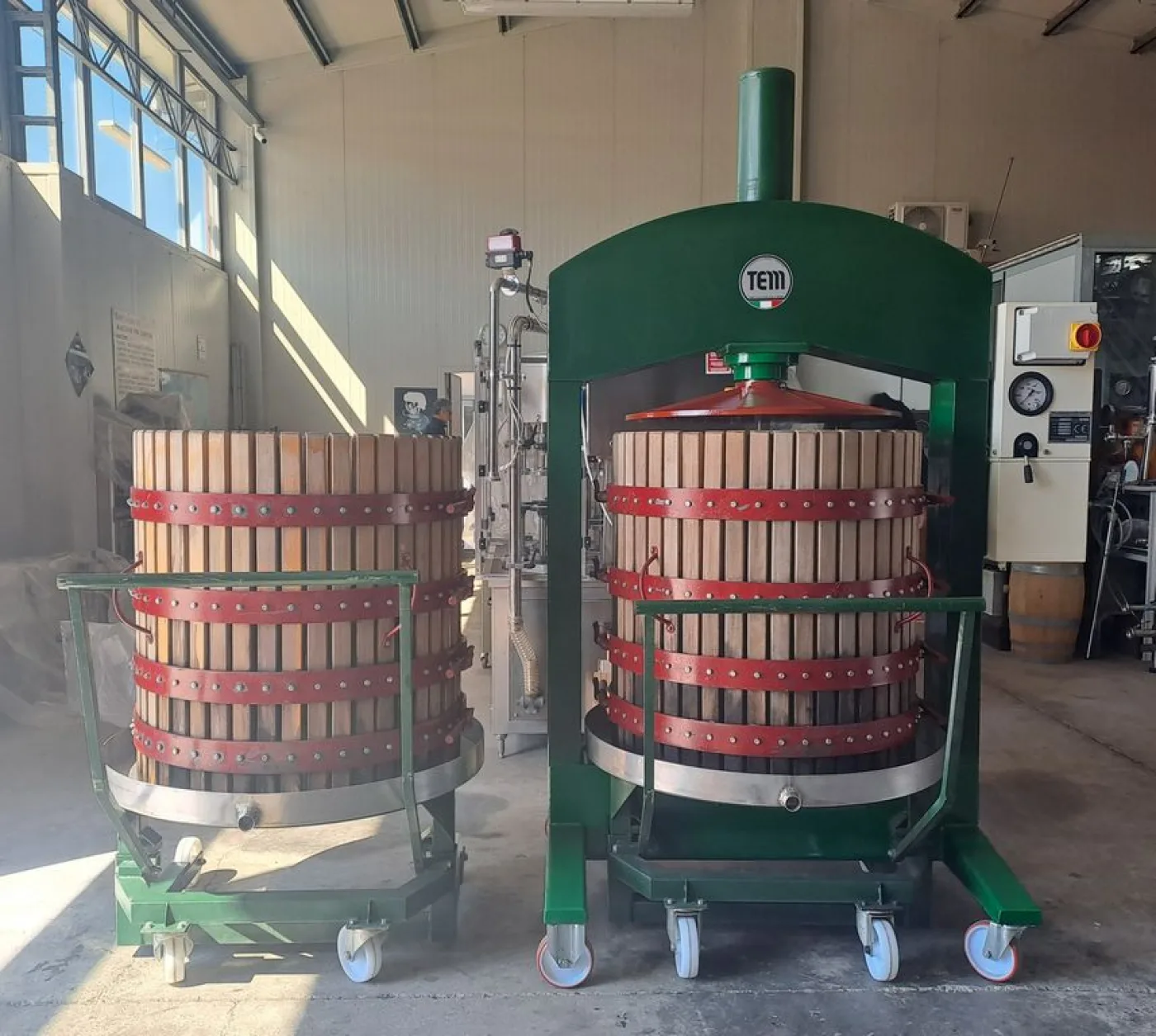 TEM HYDRAULIC PRESS, DIAMETER 80, TWO CAGES AND TWO TROLLEYS, SECOND HAND MACHINE - 1