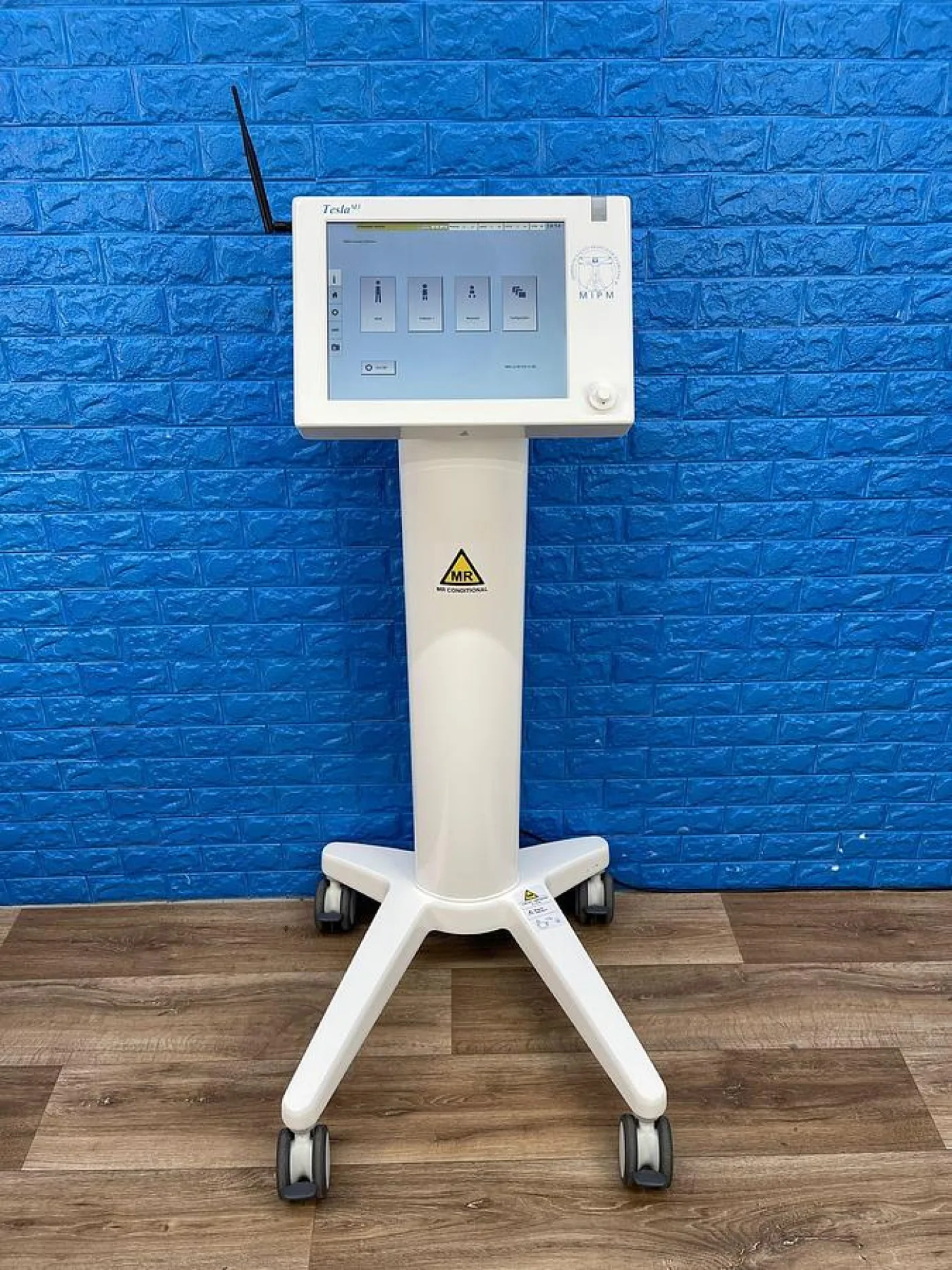 TESLA MRI Patient Monitor YOM: 2016 - 6