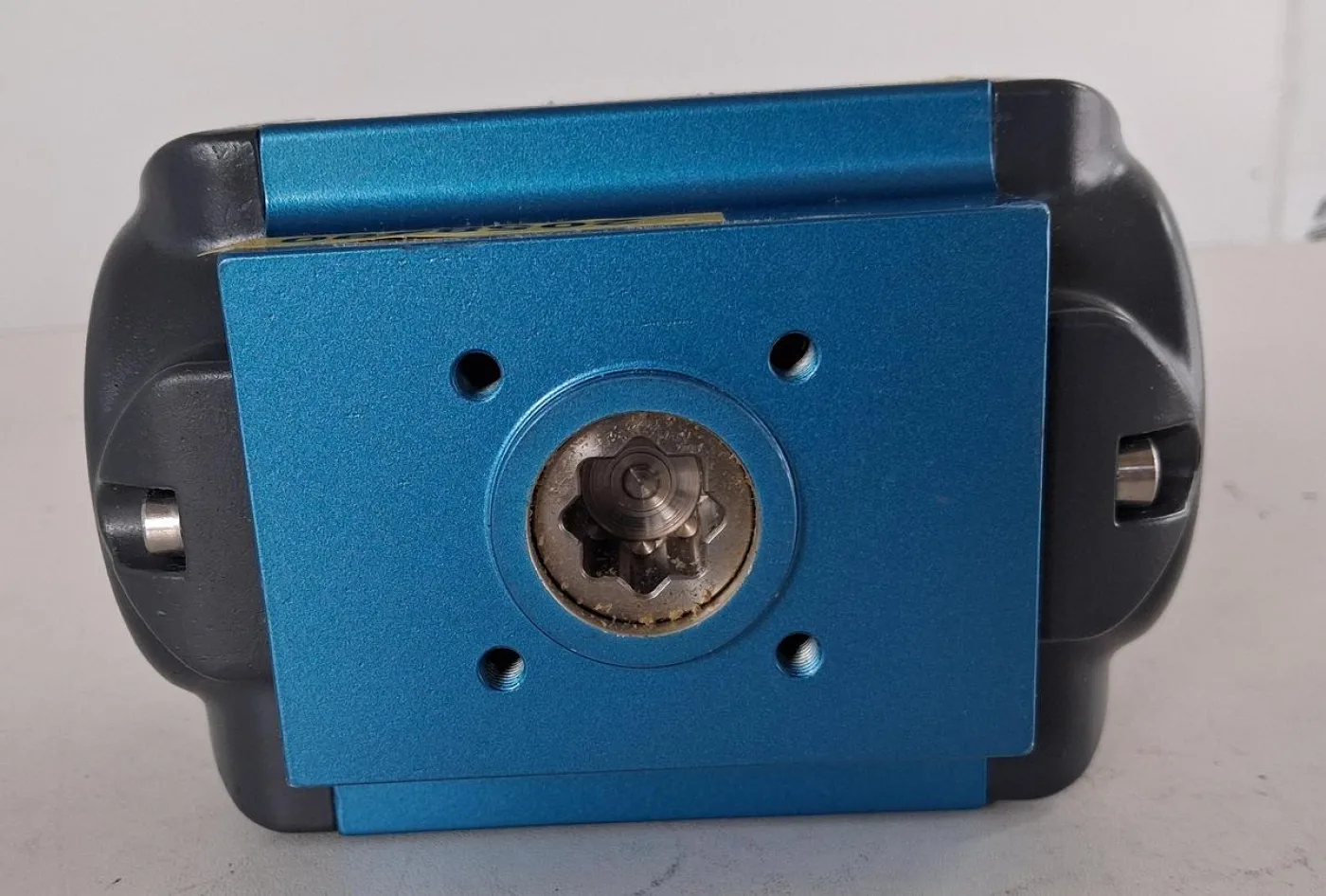 AMG-PESCH SAD-BR03 Pneumatischer Schwenkantrieb – ungebraucht - 6