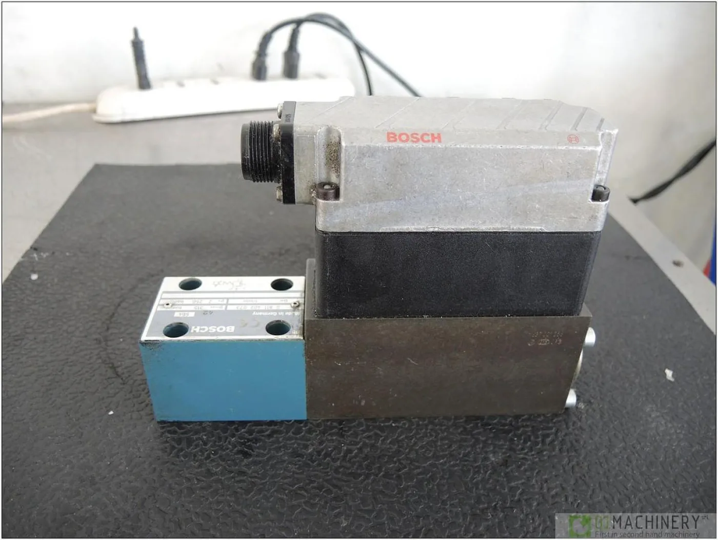 BOSCH 0 811 402 073 AI2993 - 2