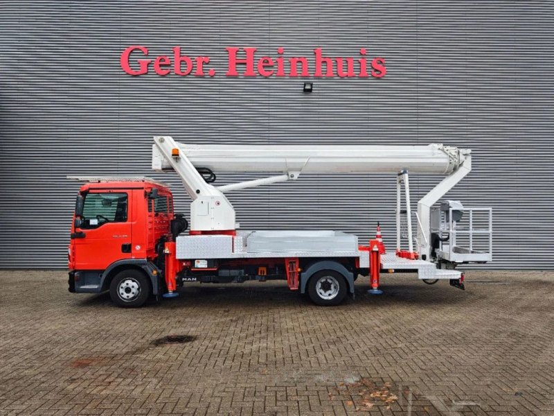 MAN TGL 7.150 4x2 Ruthmann T330