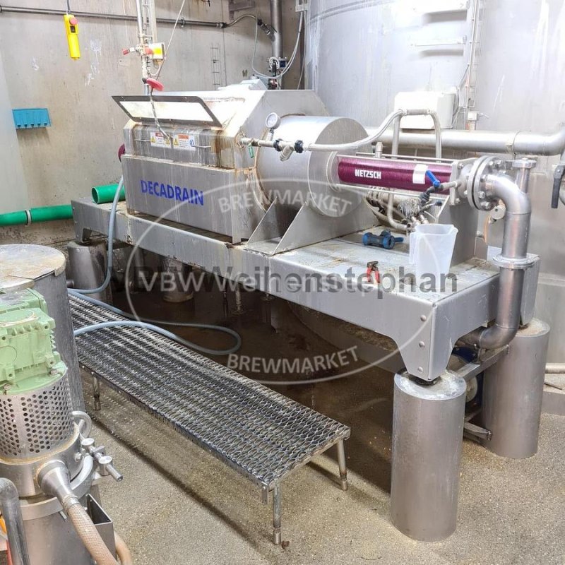Decanter centrifuge