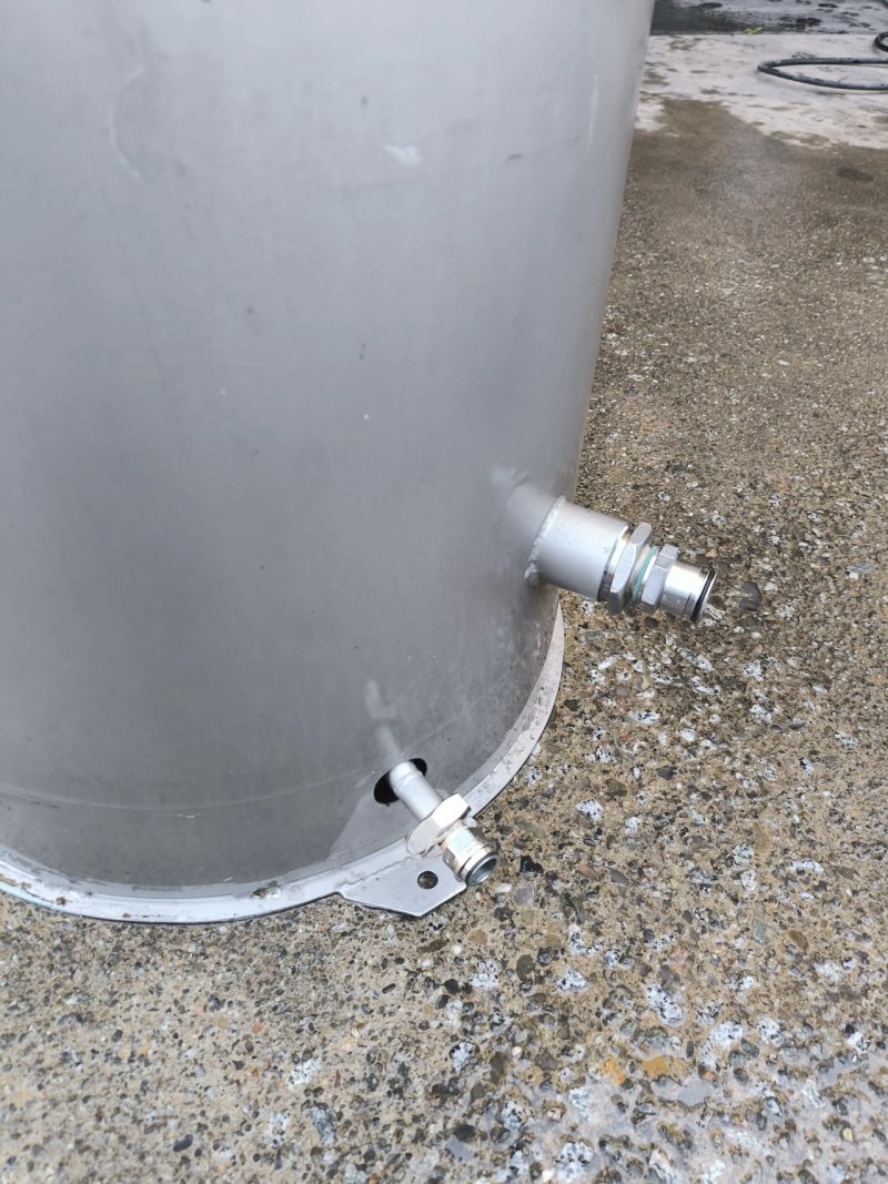 STAINLESS STEEL TANK 150 LITRES