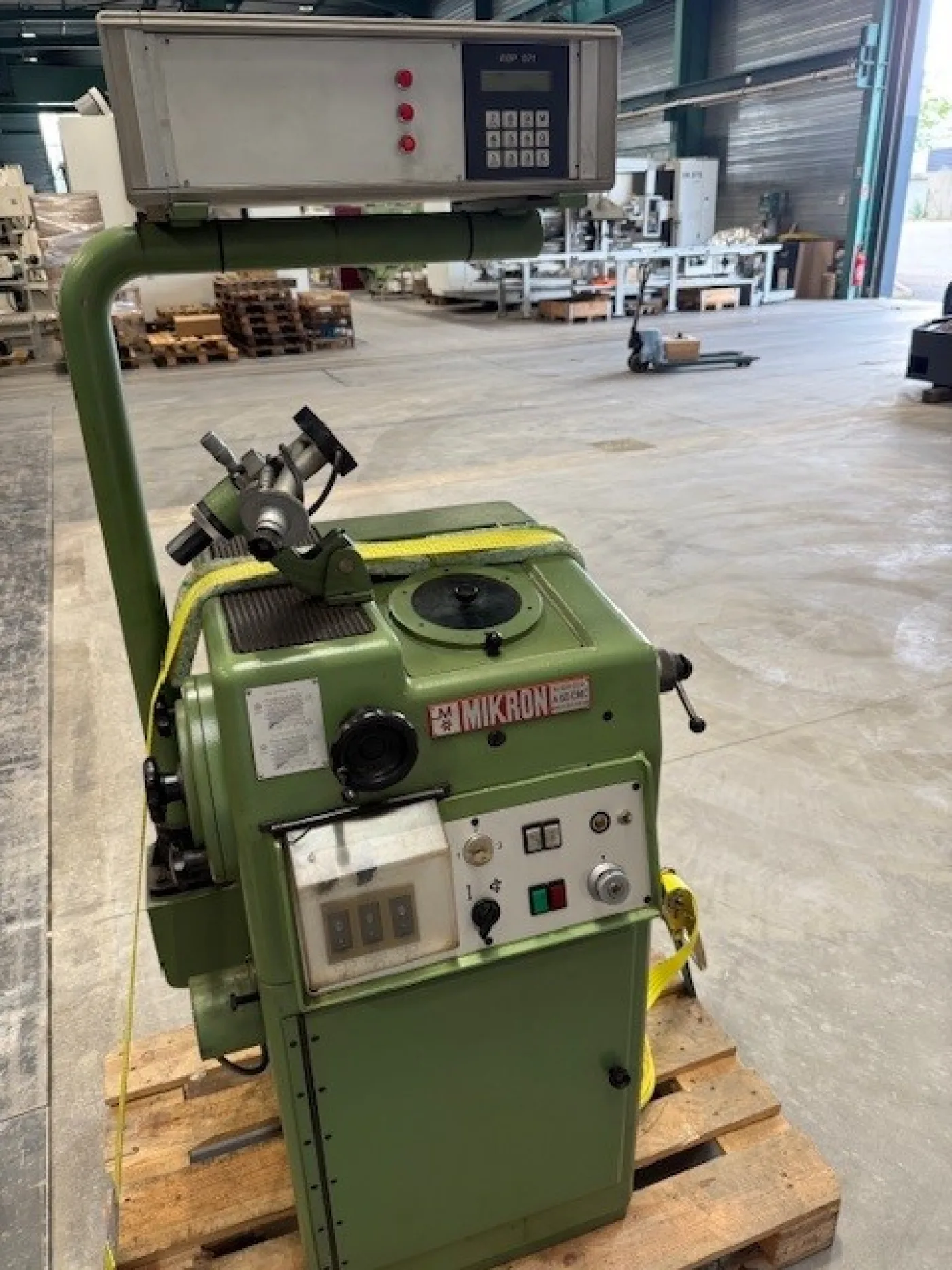 Hob Sharpening Machine – MIKRON A60 - 2