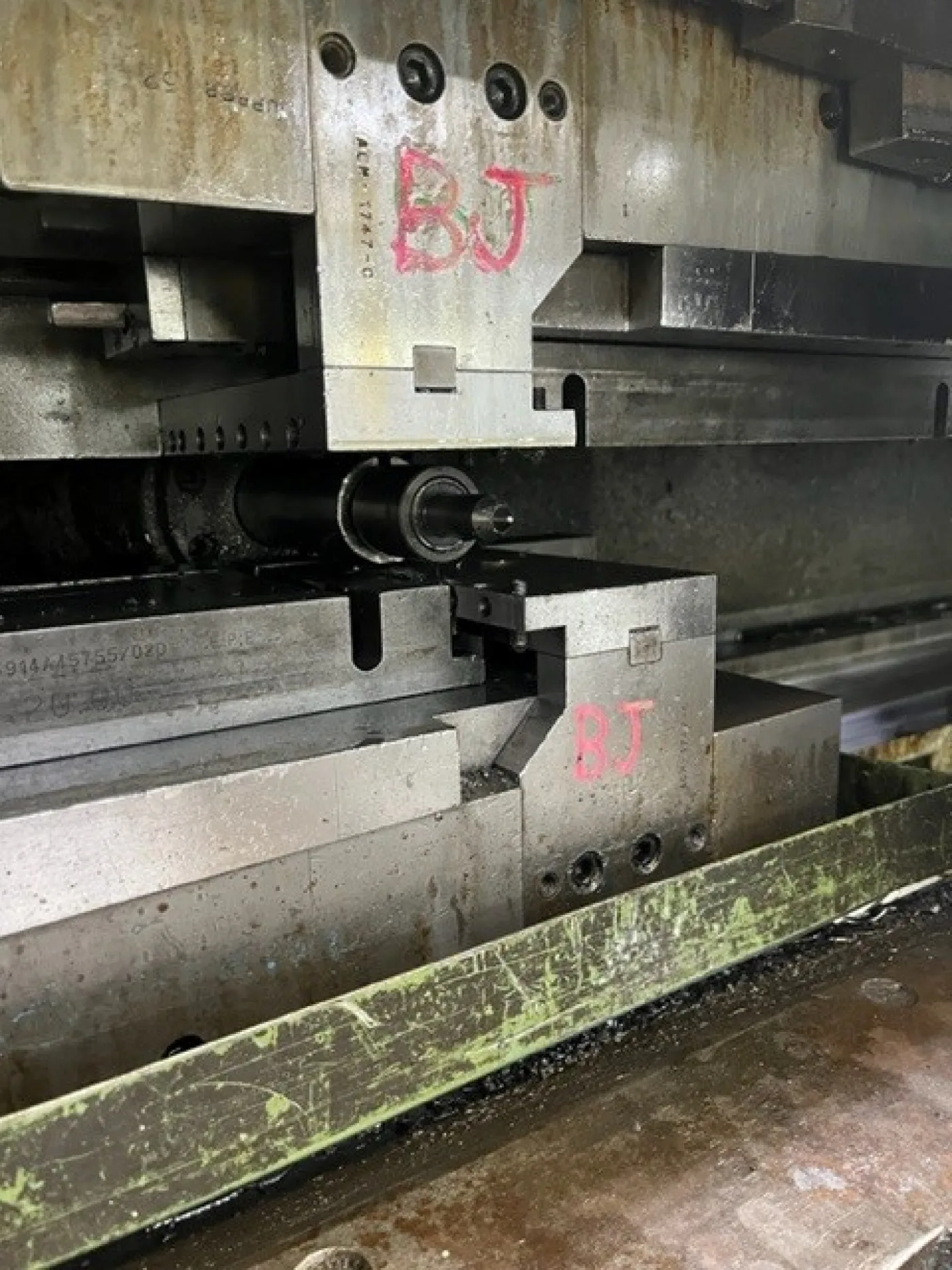 Spline Rolling Machine – MARAND 350 - 2