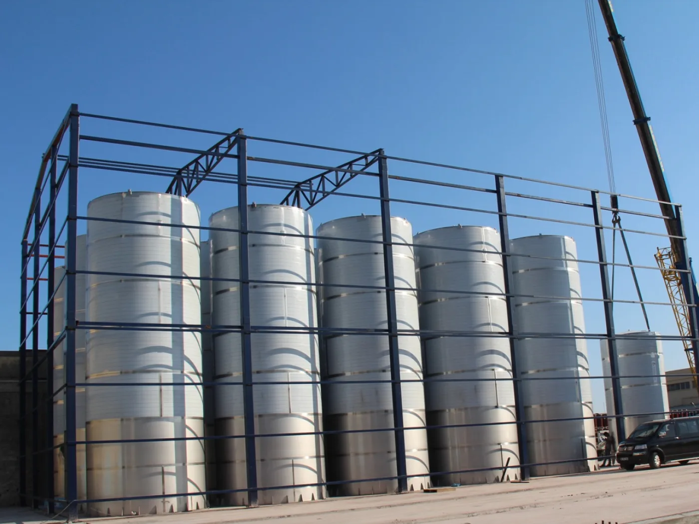 EndulusKrom Liquid Food Storage Tanks - 1