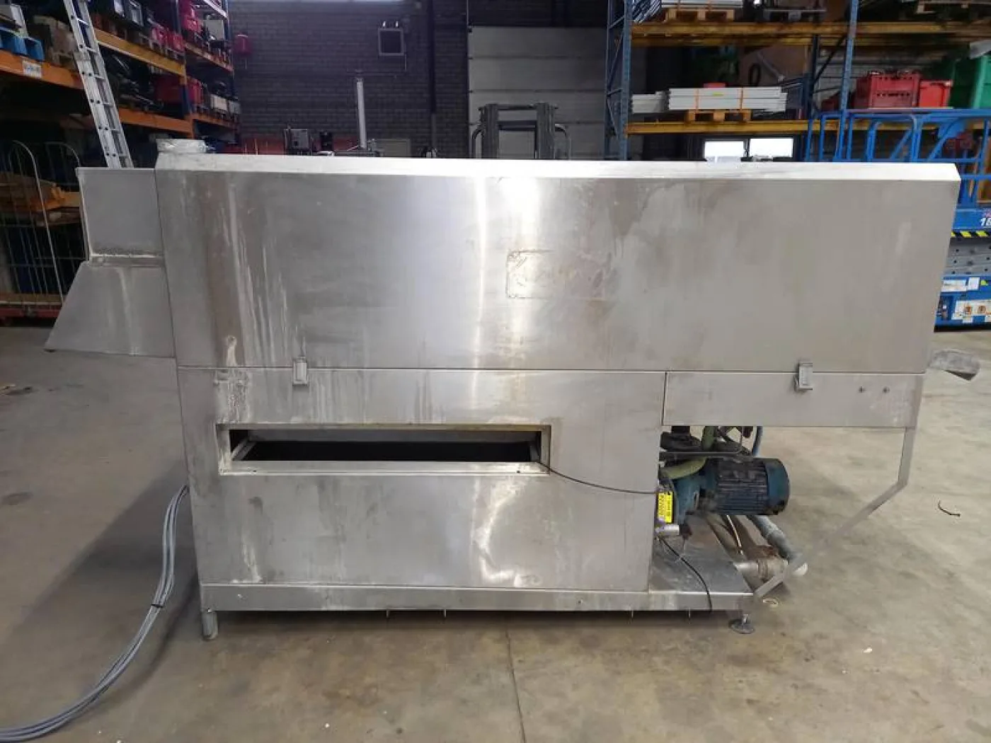 Crate washer - 3