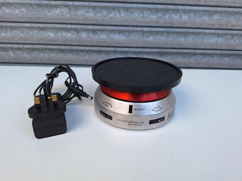 Schuett-Biotec.de Petriturn-E Rotator