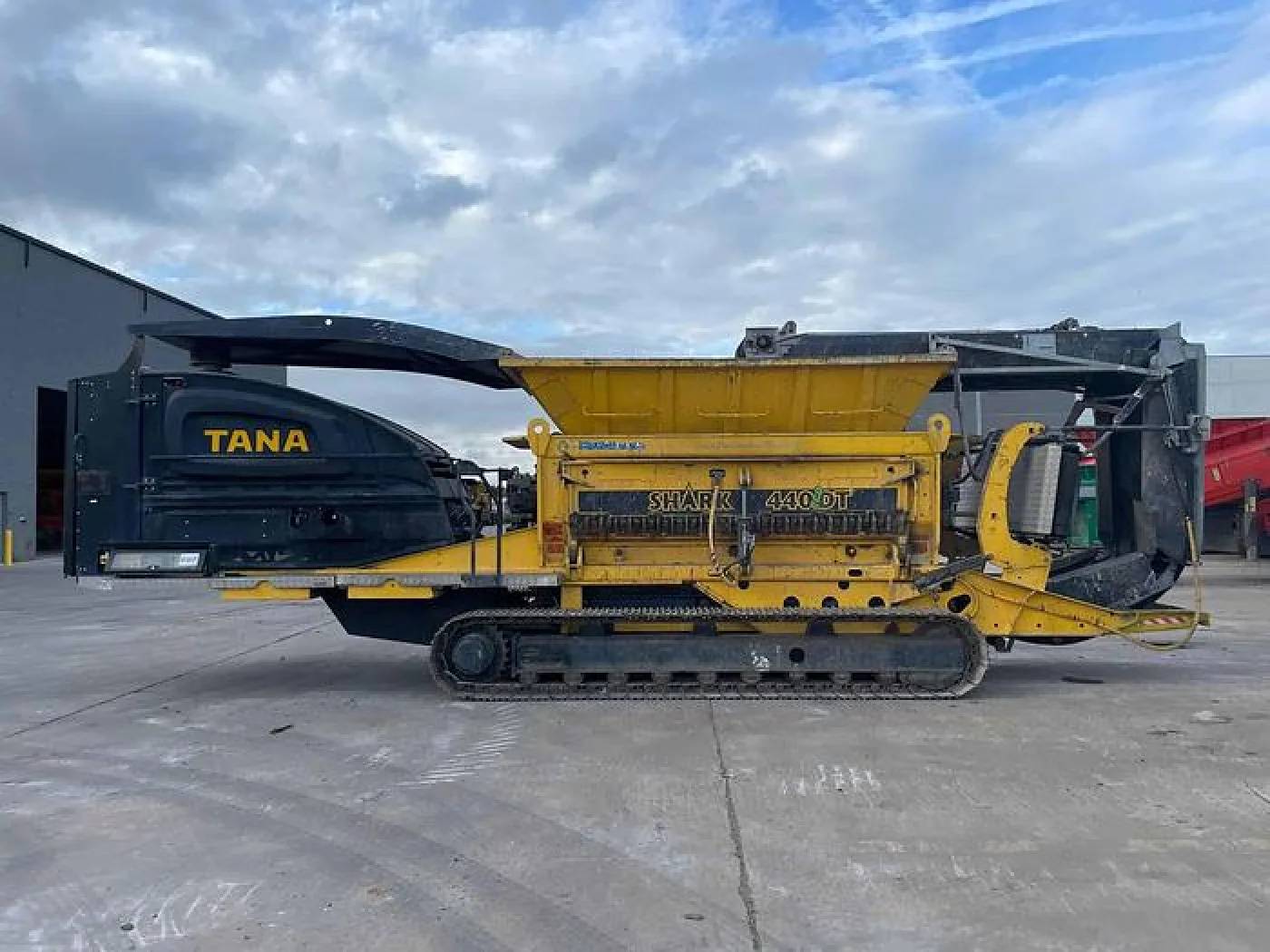 2019 TANA Shark 440DT Eco Slow Speed Shredder - 1