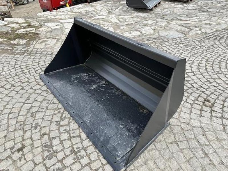 BIG Schwergutschaufel SUN 200 cm mit Kramer 312 Aufnahme