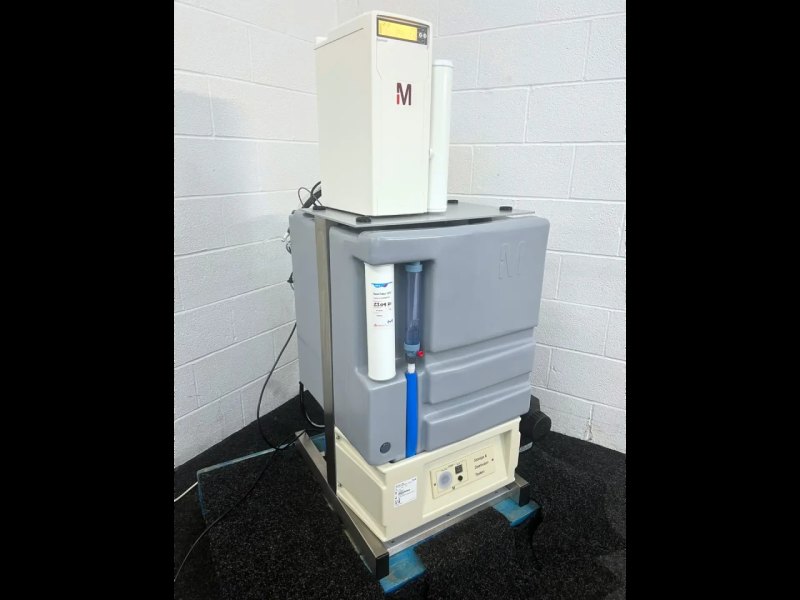 Millipore Elix Essential 10 UV Water Purification System