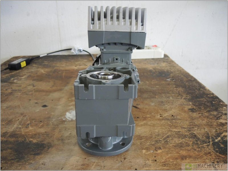 2009 LENZE GKR03-2E HAK 063C12 AI2454