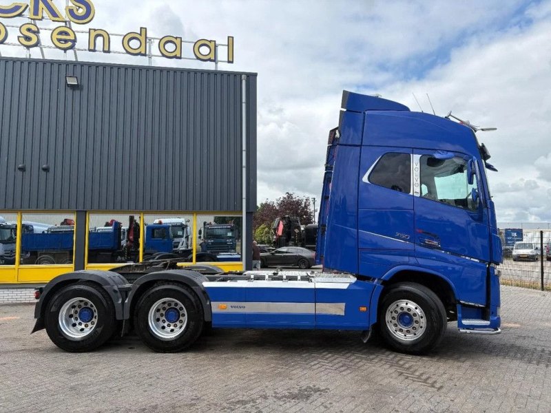Volvo FH 16.750 + 6X4 + PTO + LIFT AXLE + RETARDER + SPOILERS + EURO 6 + FULL OPTIONS