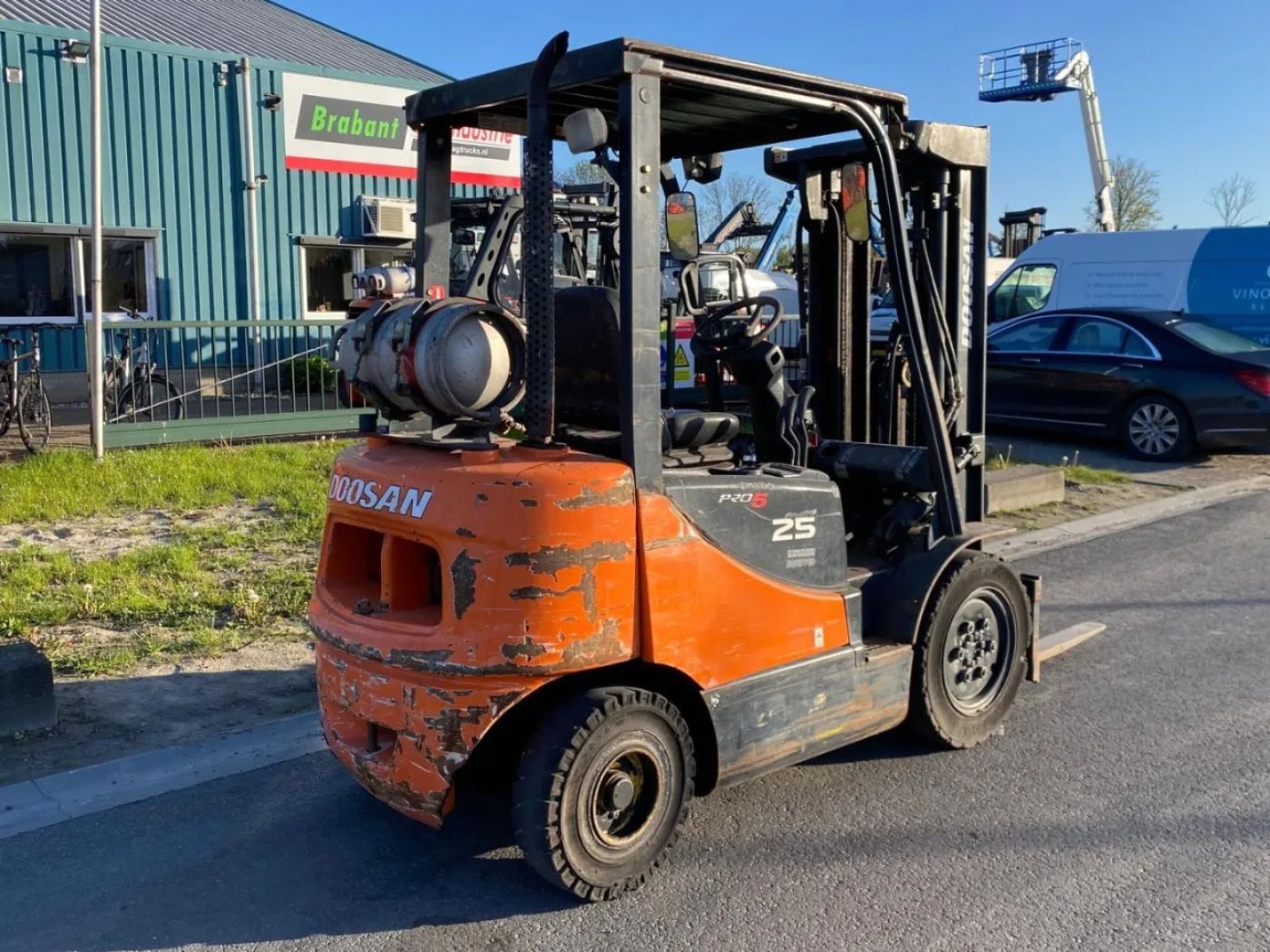 Doosan G25E-5 - 8