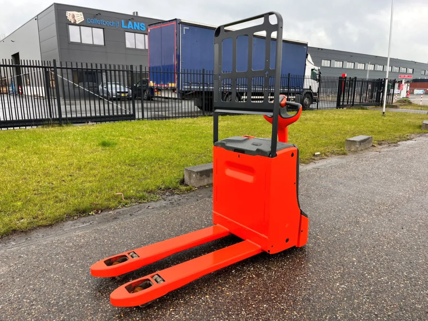 Linde T18 - 1