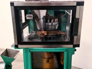 COMPRIMITRICE ROTATIVA – RONCHI – MOD. AR 13/15