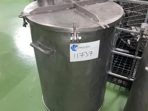 STAINLESS STEEL TANK 160 LITERS WITH WHEELS