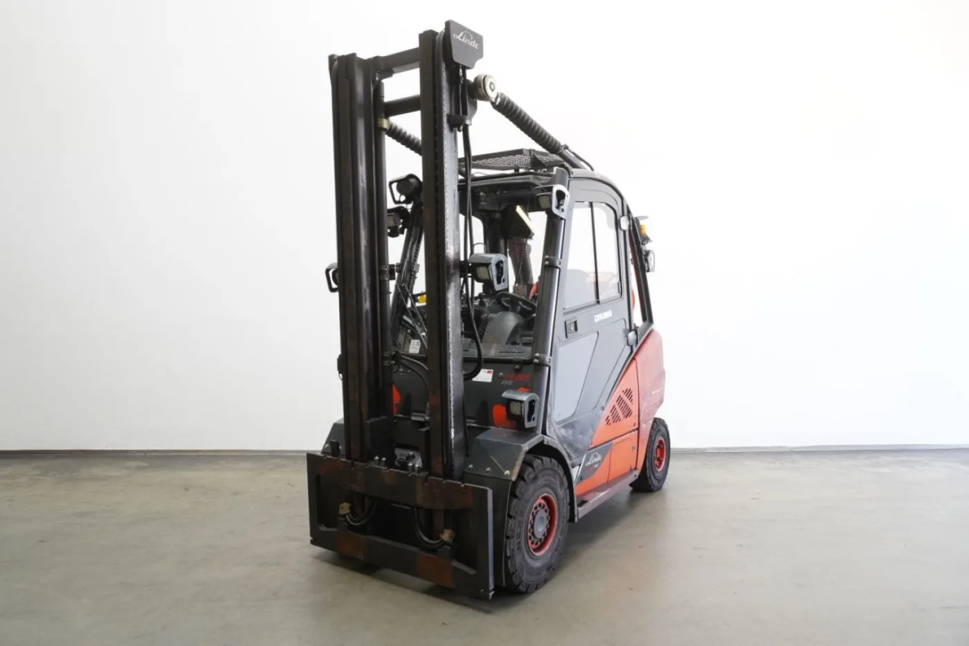 Frontstapler Linde H 35 T EVO 393-02 (2016) - 1