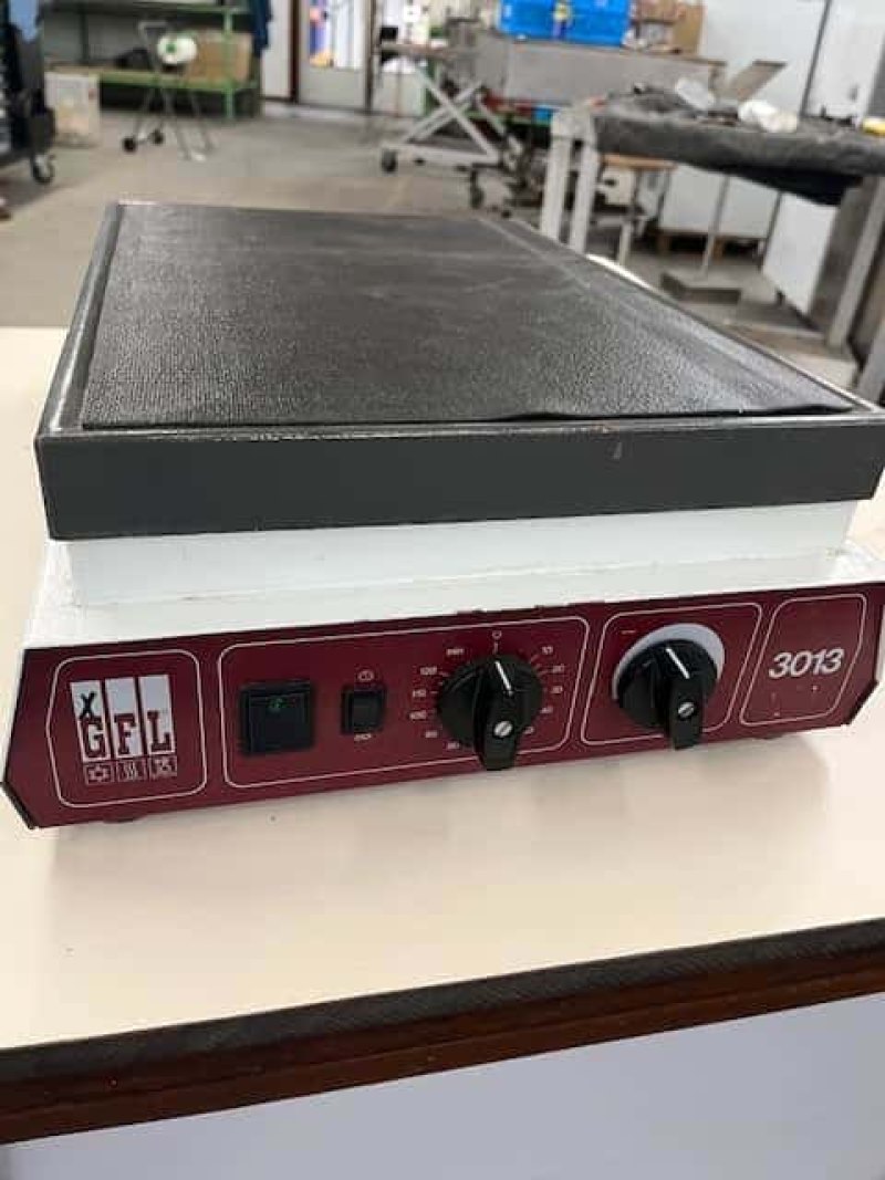 GFL 3013 Schudmachine