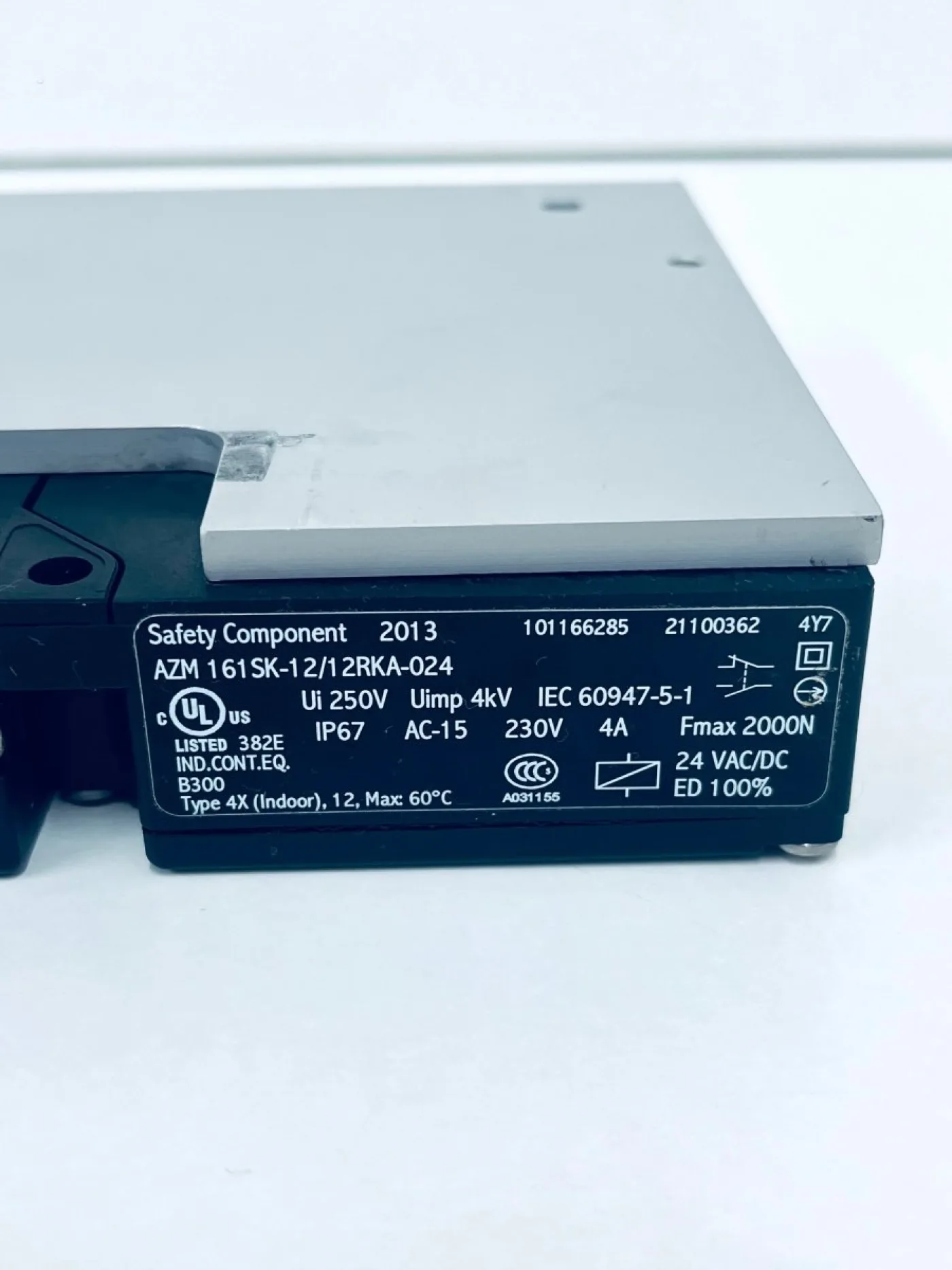 Schmersal Sicherheitsschalter A2M161SK-12/12RKA-024 - 3