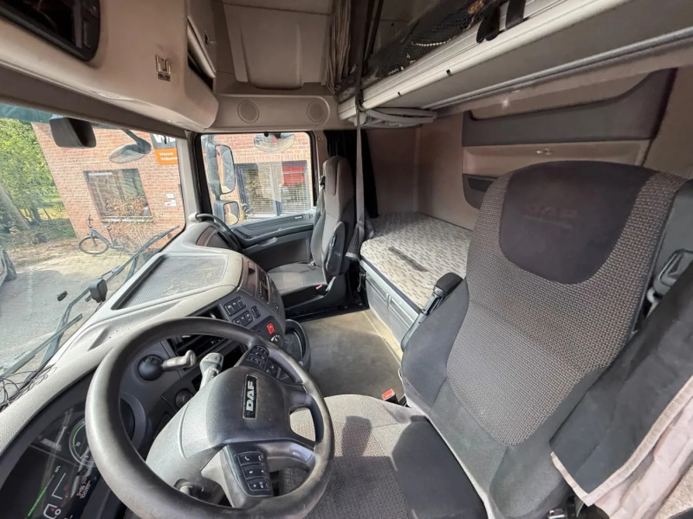 DAF XF 460 SSC Super Space ACC 701,990 km Front-end damage - Drivable Smart Tacho 2 NL Truck - 6