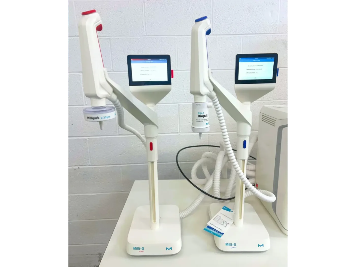 Milli-Q IQ 7005 Water Purification System - 4