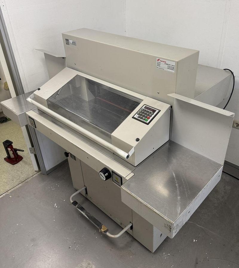 2000 EBA 550
