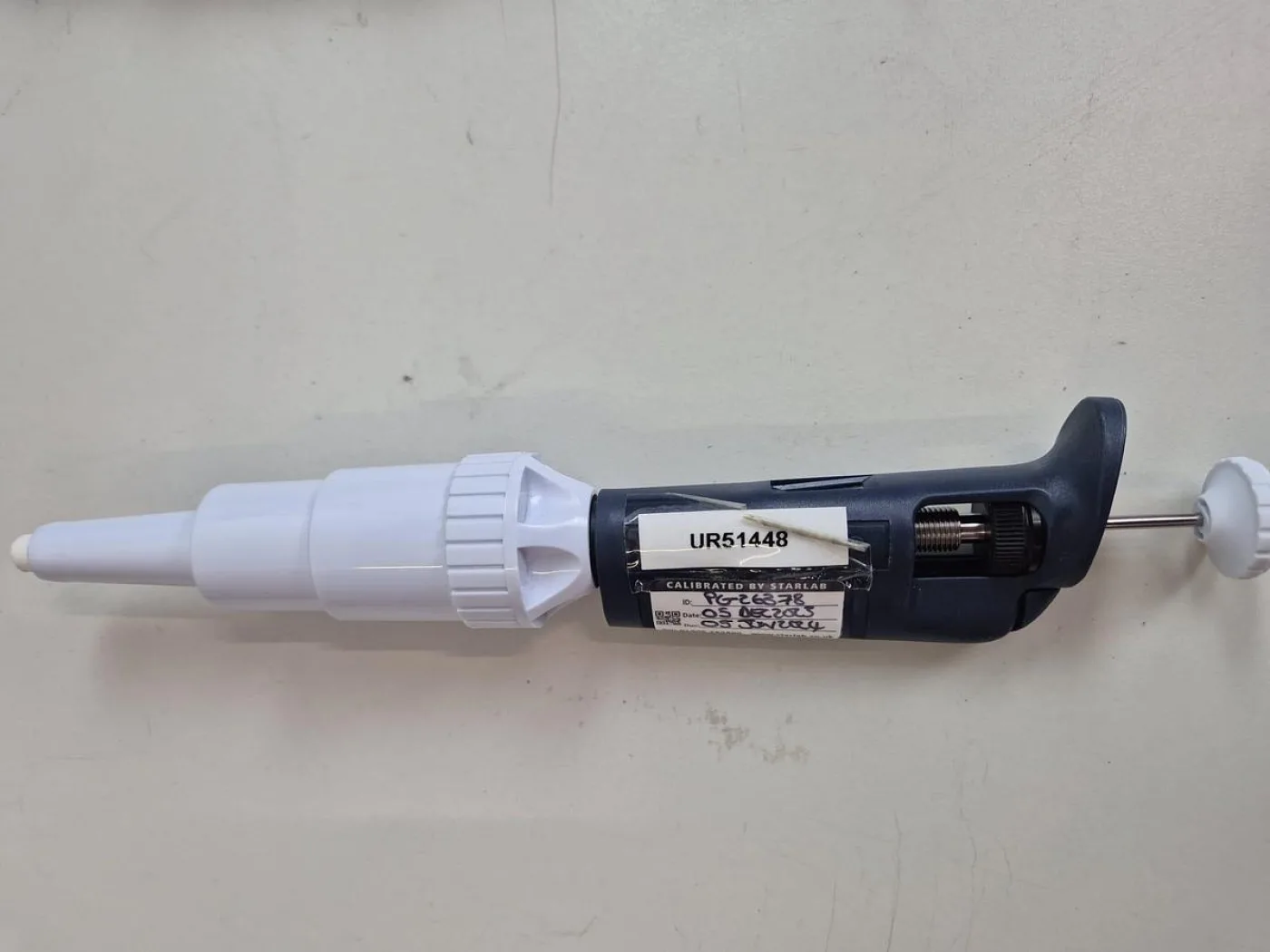 Gilson Pipetman L P10mLL 1-10ml Pipette - 2