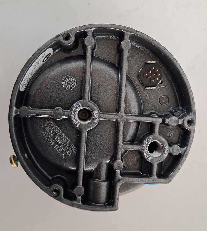Dwyer Photohelic Series 3000MR Druckschalter mit Anzeige