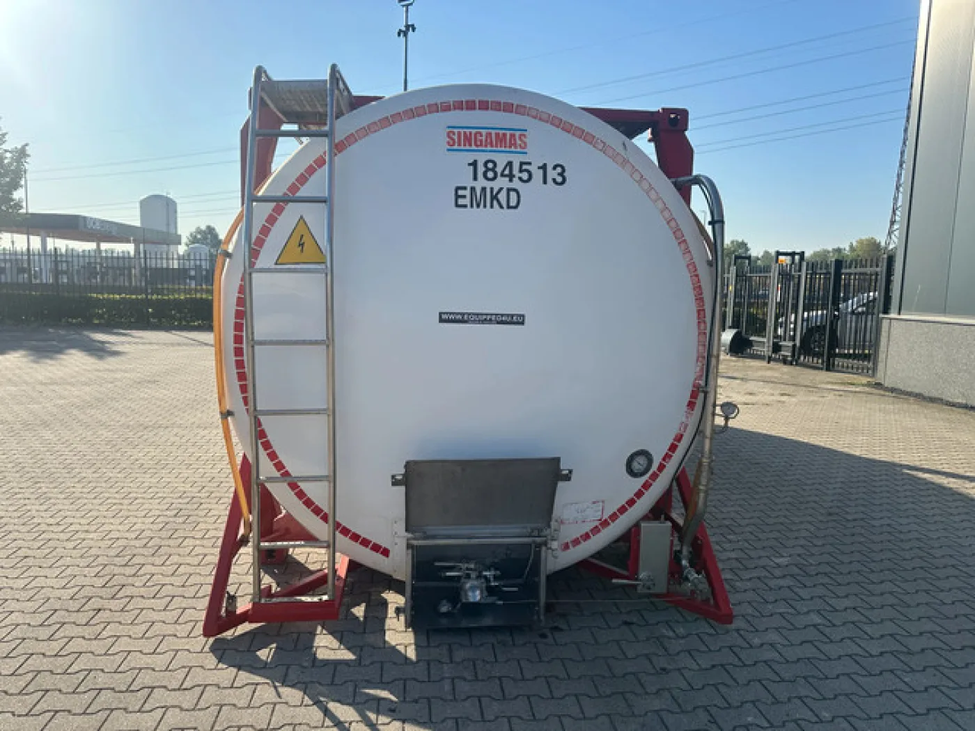 34.980L / 1-comp. / 4 BAFFLES / 20FT swapbody / T11 / EMKD / ADR 2.55Y + CSC-inspection: 01/2028 INSIDE DAMAGE FOR STORAGE ONLY!!! - 5