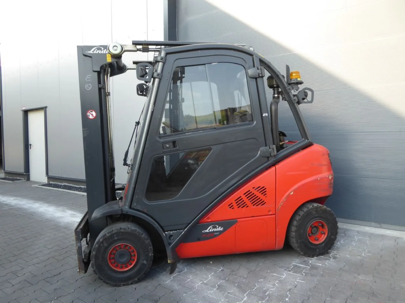 Linde H25T-02 - 4