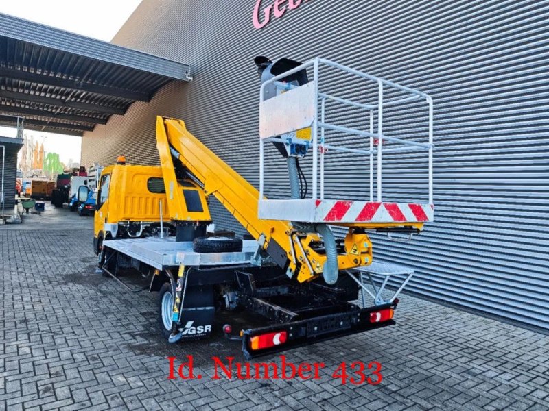 Nissan Cabstar 35.12 NT400 GSR E179T