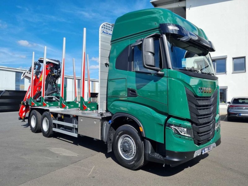 Iveco X-Way AS300X57 Z/P HR ON- 6x4 (6x6 Hi Traction)