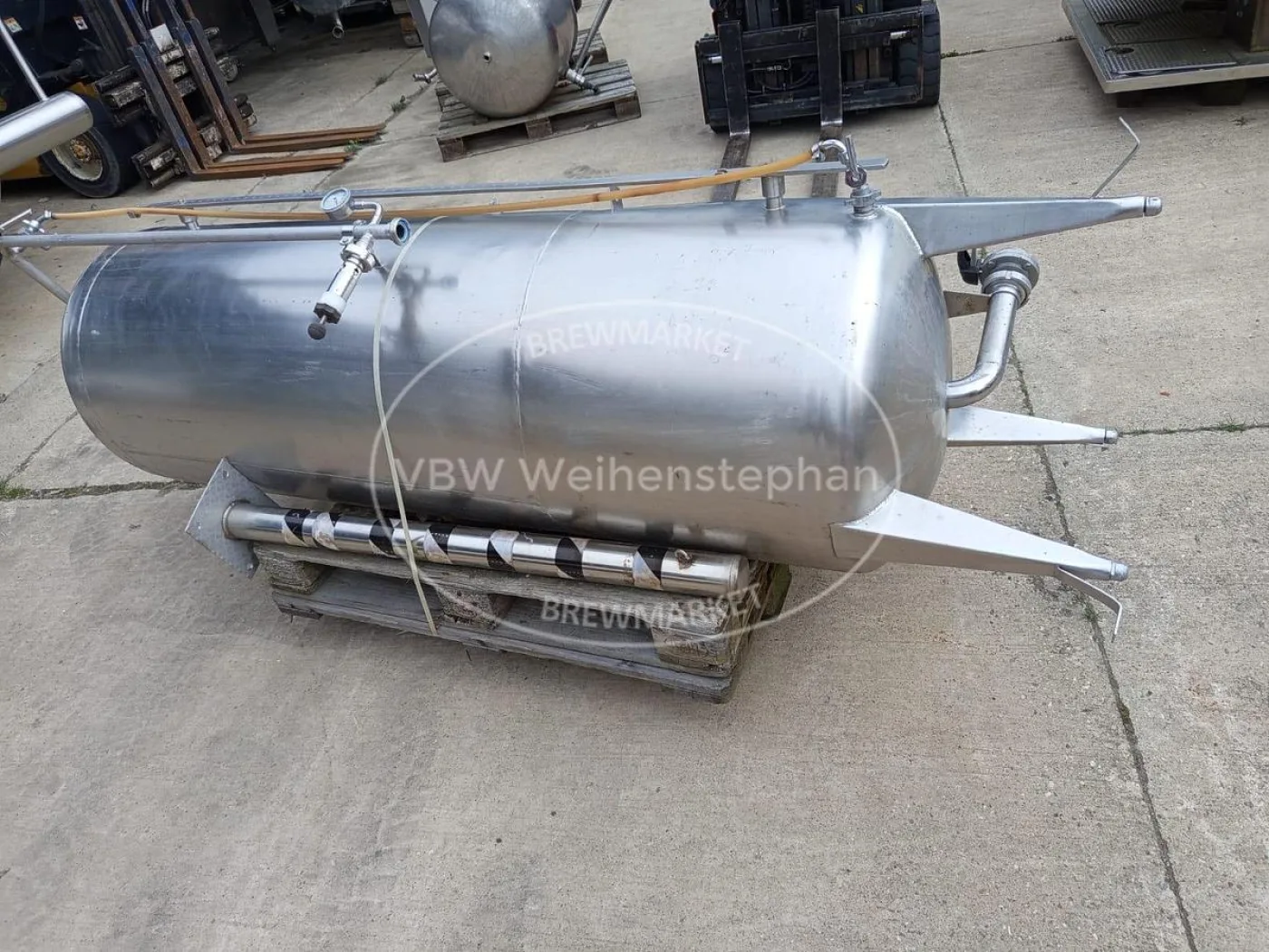 Pressure tank - 6