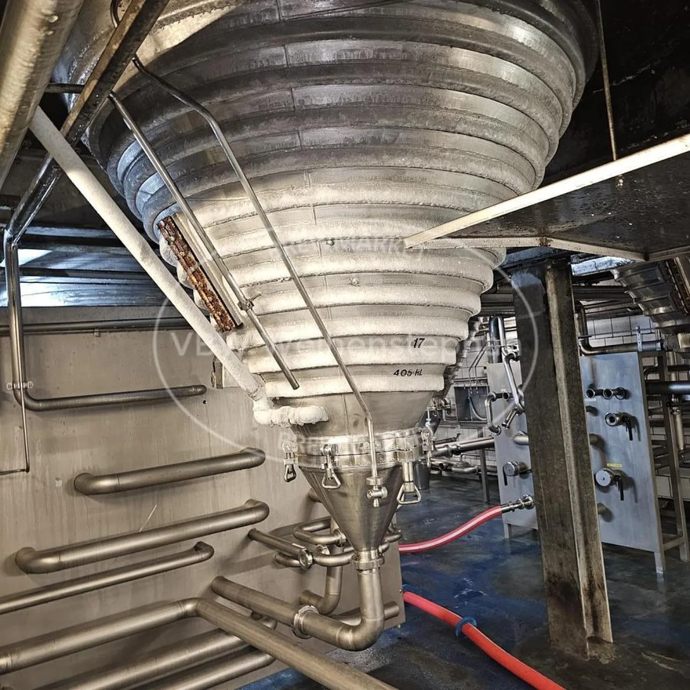 Cylindroconical fermentation and storage tanks (15 units) - 5