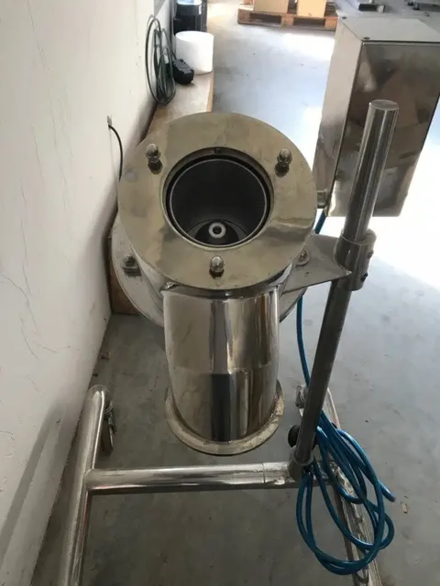 USED GLATT LABORTECNIC TR-100 SIEVER MACHINE - 6