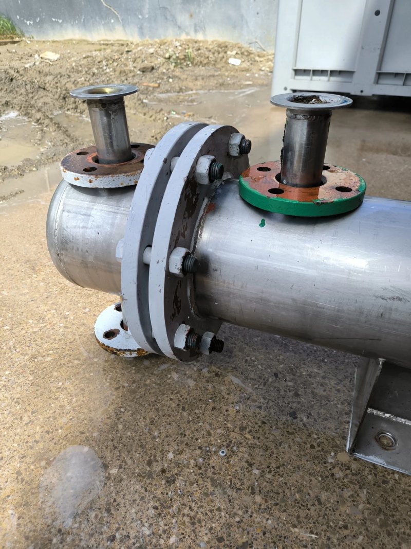 AGUILAR Y SALAS 316 STAINLESS STEEL HEAT EXCHANGER OF 1'9 M2
